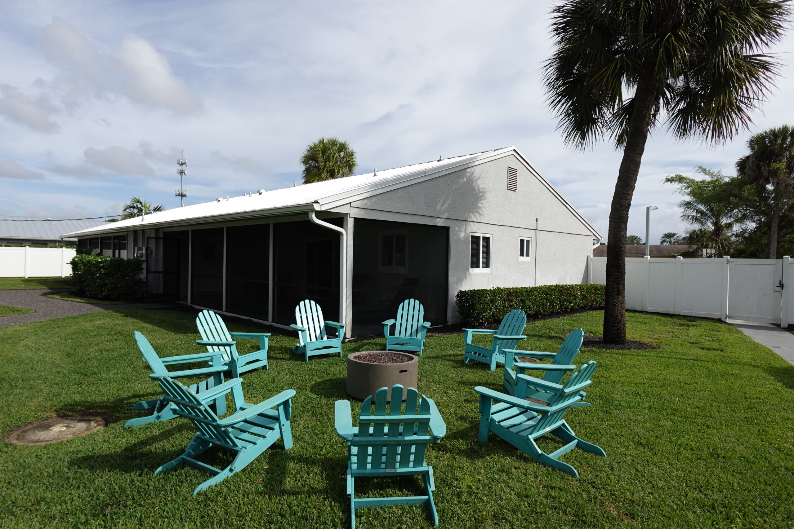 EMDR and CBT Therapy in Florida: How Diamond Behavioral Health Helps Individuals Heal from Trauma, Anxiety, and Depression